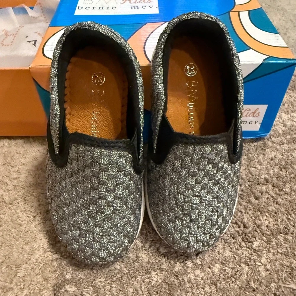Bernie Mev Kids Silver Metallic Elastic Slip On Sneakers Size 23 EU Toddler 7